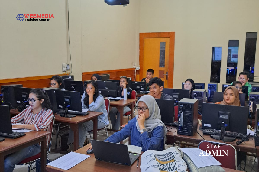 staf admin medan